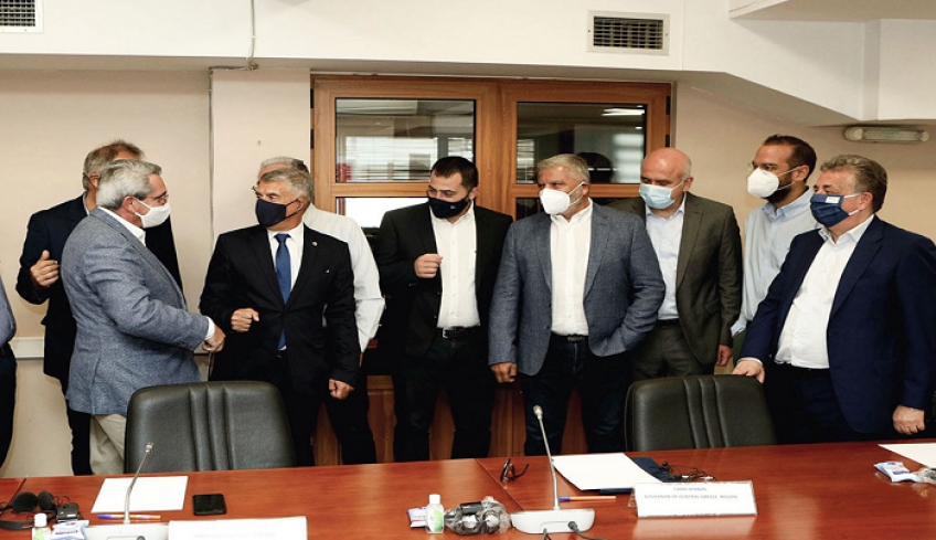 Ο Γ. Χατζημάρκος σε σύσκεψη των Περιφερειαρχών της χώρας, υπό τον Ευρωπαίο Επίτροπο Διαχείρισης Κρίσεων