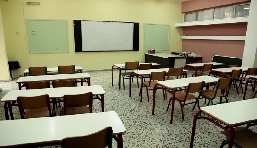 Σύψας: Ανοιχτό το ενδεχόμενο να μην ανοίξουν τα σχολεια - Πιθανή η επιστροφή του click away - Έκτακτη σύσκεψη σήμερα Πέμπτη