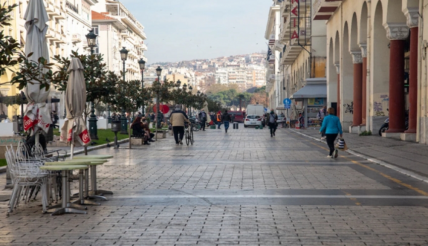 Το ωράριο καταστημάτων μέχρι την παραμονή Πρωτοχρονιάς