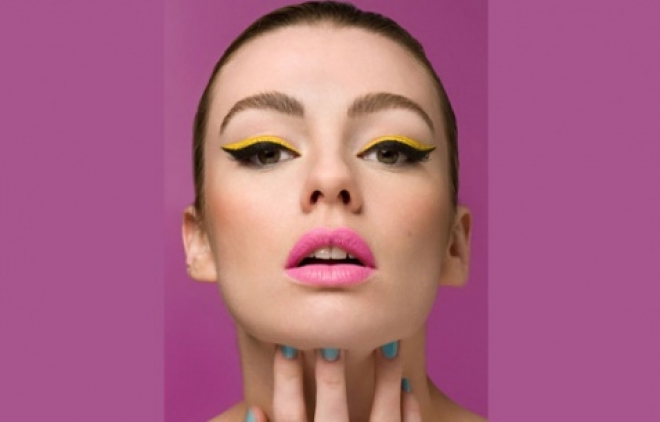 Δίχρωμο Eyeliner. Γιατί όχι;