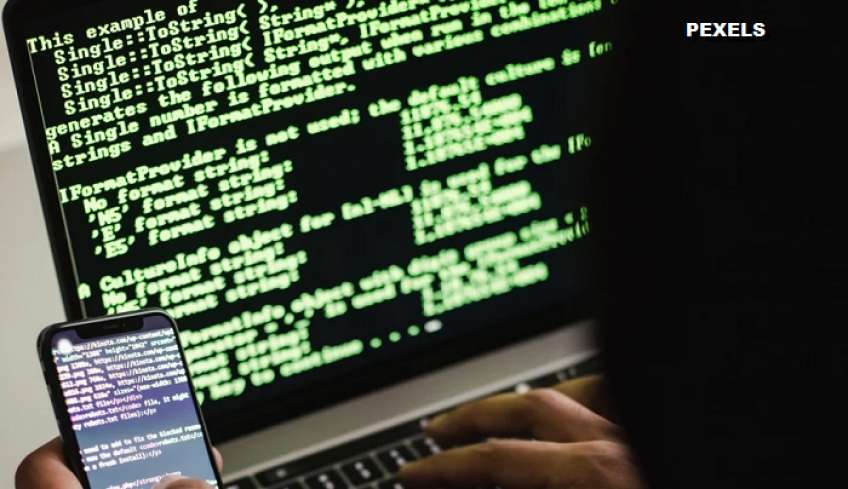 «Ή μας δίνεις 800 ευρώ ή στέλνουμε σε όλες τις επαφές σου τα βίντεο» -Πώς δρούσε κύκλωμα revenge porn στη Λάρισα