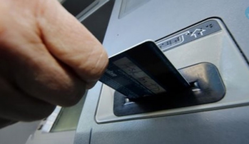 Αδειάζουν τα σεντούκια – Γεμίζουν οι τραπεζικοί λογαριασμοί