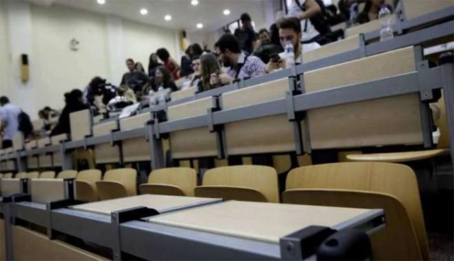 Υπουργείο Παιδείας: 250.000 «αιώνιοι» φοιτητές διαγράφονται από 31/12