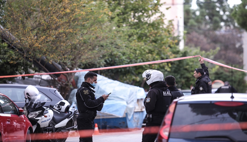 Πυροβολισμοί στο Χαλάνδρι: Κρίσιμη η κατάσταση της υγείας του γιατρού – Πότε θα α βγει από τη ΜΕΘ