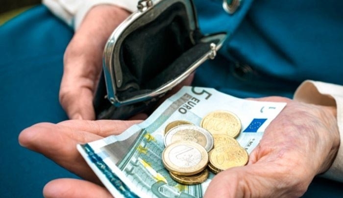 Αλαλούμ στα ταμεία – Μπλόκαρε η έκδοση συντάξεων