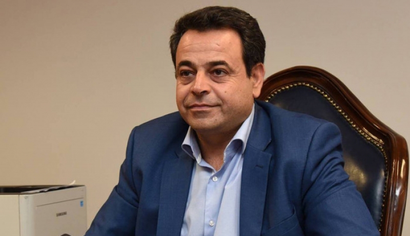 Σαντορινιός: Ένα έργο σε κάθε νησί