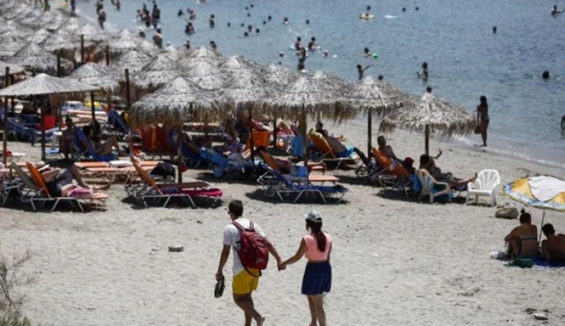 Υπολογίστε την υποχρεωτική καλοκαιρινή άδεια και το επίδομα αδείας που δικαιούστε