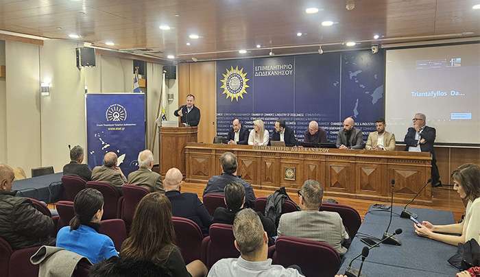 Γιάννης Παππάς στην κοπή πίτας της Ένωσης Τουριστικών Γραφείων Δωδεκανήσου