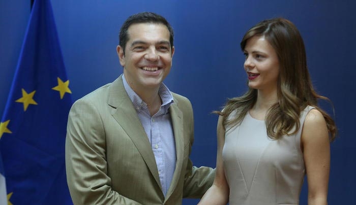 Μείωση ανεργίας βλέπει ο Τσίπρας- Εξαγγελίες για "μπλοκάκηδες"