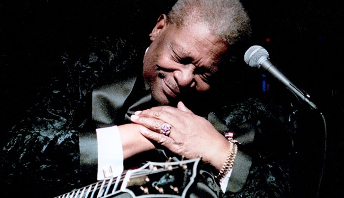 Σε λαϊκό προσκύνημα η σορός του θρυλικού B.B. King – Στις 30 Μαΐου στην Ιντιανόλα του Μισισίπι η κηδεία του (Video)