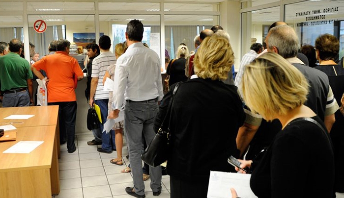 «Βούλιαξαν» στα ληξιπρόθεσμα το 2014 ελεύθεροι επαγγελματίες και επιχειρήσεις