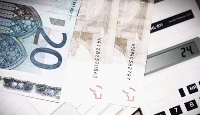 Ποια προϊόντα και υπηρεσίες επιστρέφουν από σήμερα στον μειωμένο συντελεστή ΦΠΑ 13%