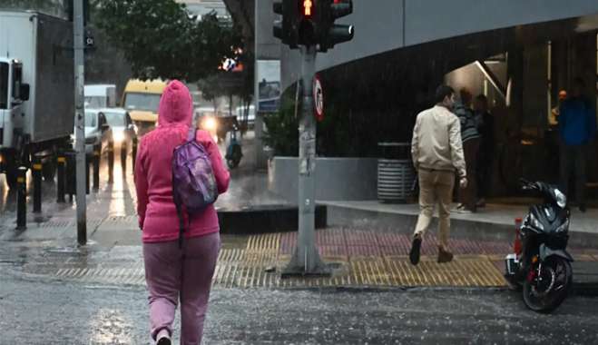 Καιρός σήμερα: Η Adel φέρνει ισχυρές καταιγίδες και βουτιά της θερμοκρασίας