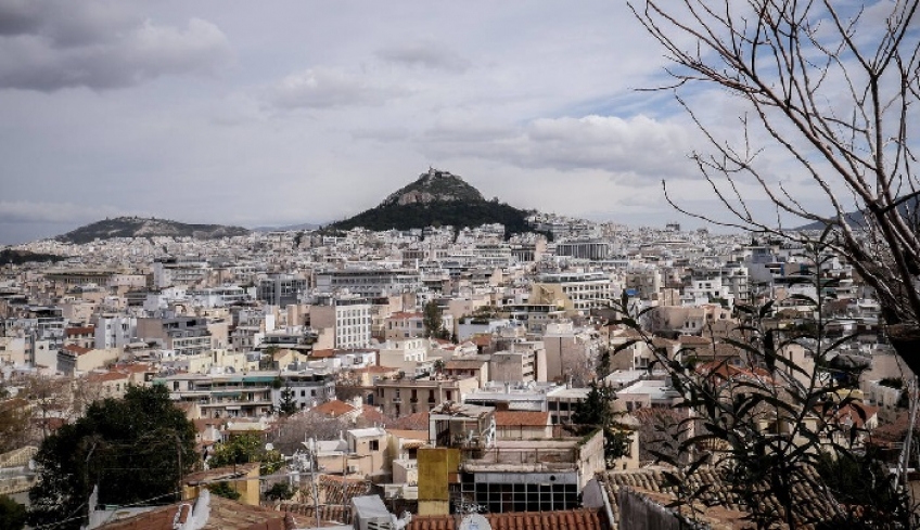 Νέος νόμος Κατσέλη: «Μπαράζ» τηλεδιασκέψεων με τους θεσμούς για την προστασία πρώτης κατοικίας