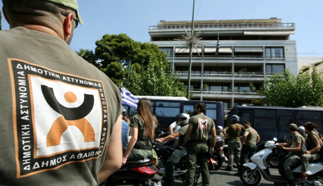 Μετατάξεις δημοτικών αστυνομικών και έκτακτες προσλήψεις στα σύνορα