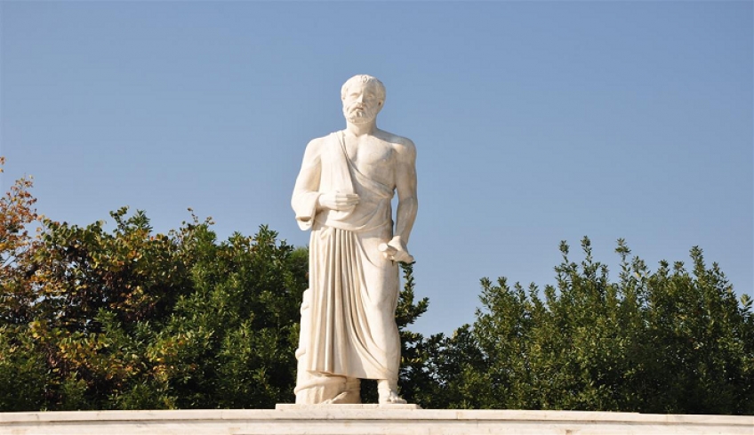 Η αδελφοποίηση των Δήμων Κω και Λάρισας υπό τη σκιά του Ιπποκράτη | Γράφει ο Βασίλης Χατζηβασιλείου