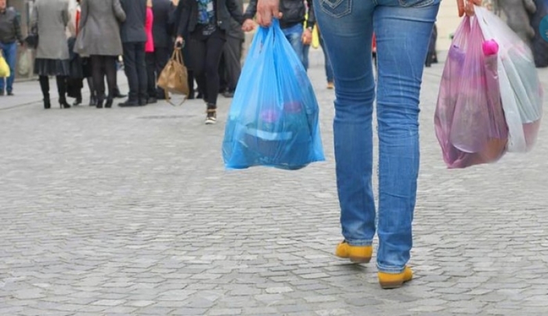 Θεαματική μείωση της χρήσης πλαστικής σακούλας-Αγγίζει το 75%!