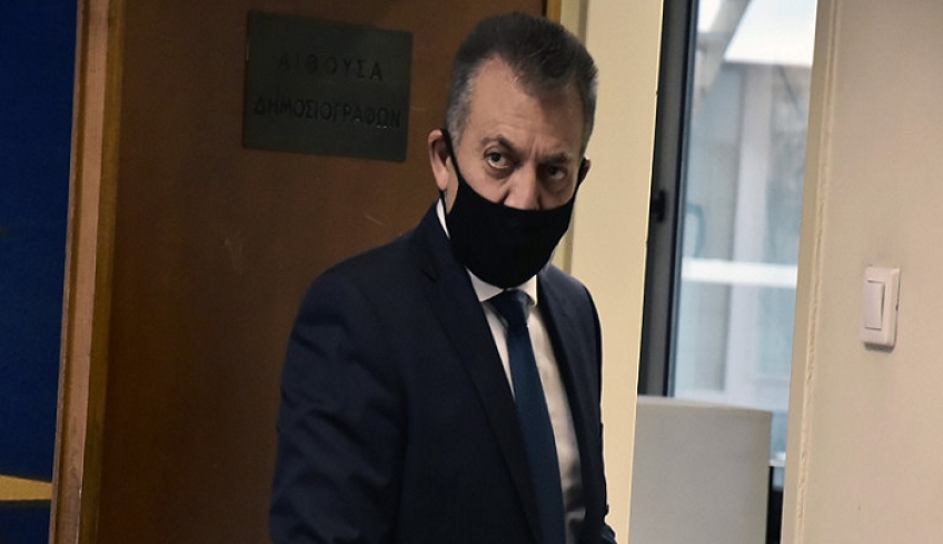 Βρούτσης: «Καμία αλλαγή σε όρια ηλικίας και συντάξεις -Ποιοι θα πάρουν έκτακτη επιχορήγηση εορτών»