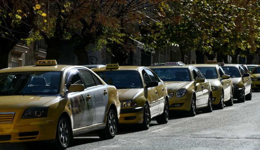 Έως σήμερα Παρασκευή οι δηλώσεις για την επιδότηση πετρελαίου στα ταξί