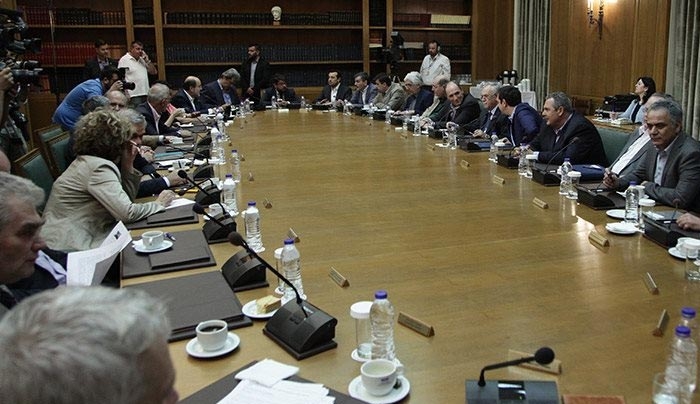 Ανασχηματισμός «ώρα μηδέν»: Οι σταθεροί, οι προς μετακίνηση, οι νεοεισερχόμενοι