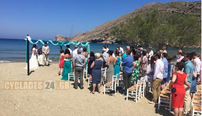 Ένας ''αλμυρός'' γάμος στην παραλία του Γαλησσά!