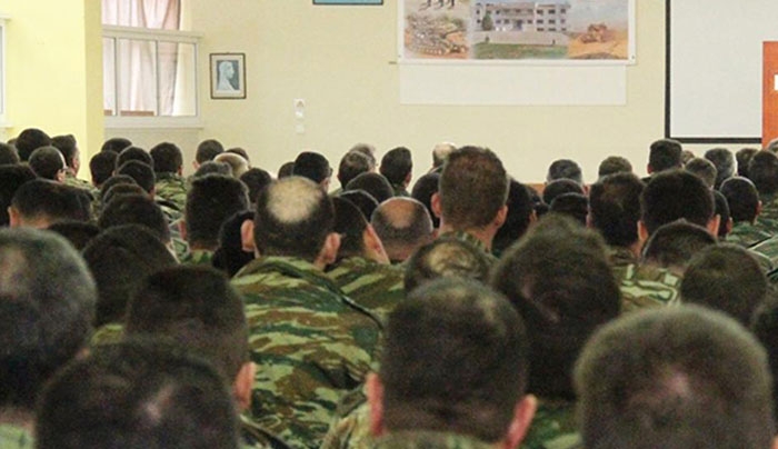 Φαντάροι στις τάξεις για την κάλυψη εκπαιδευτικών κενών