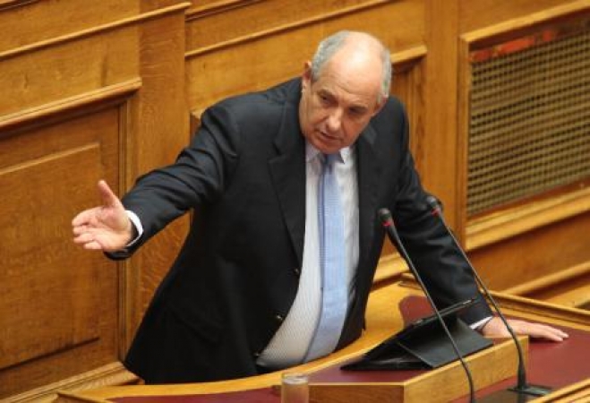 Ο Τέρενς Κουίκ κατέθεσε στη βουλή εκ μέρους ενος απλού πολίτη, ερωτήσεις προς Βενιζέλο και Βούλτεψη για το Ρώσικο εμπάργκο