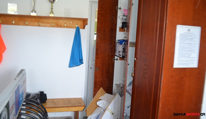 Βανδαλισμοί σε Νέο στάδιο και Πολύκεντρο (pics)