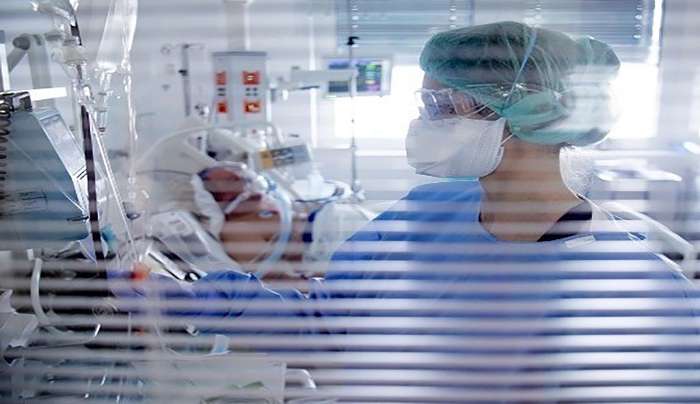 Κορωνοϊός: 100.421 κρούσματα την τελευταία εβδομάδα, 314 θάνατοι και 120 διασωληνωμένοι