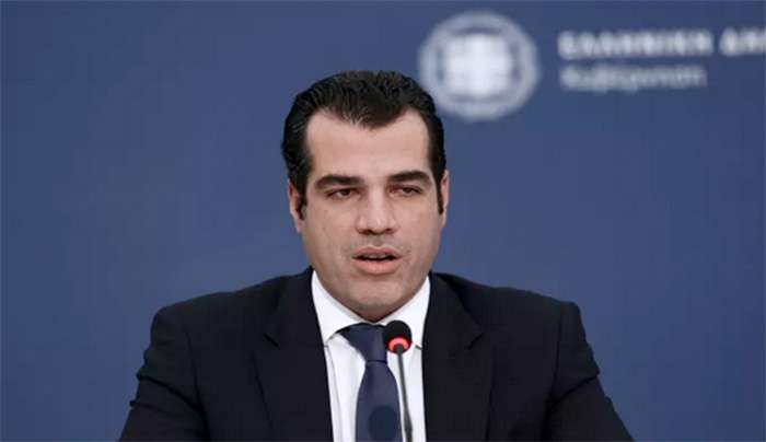 Πλεύρης: Από 1η Ιανουαρίου οι ανεμβολίαστοι υγειονομικοί επιστρέφουν στη δουλειά τους