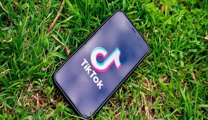 TikTok και WeChat δια νόμου εκτός ΗΠΑ - Απαγορεύεται το κατέβασμά τους