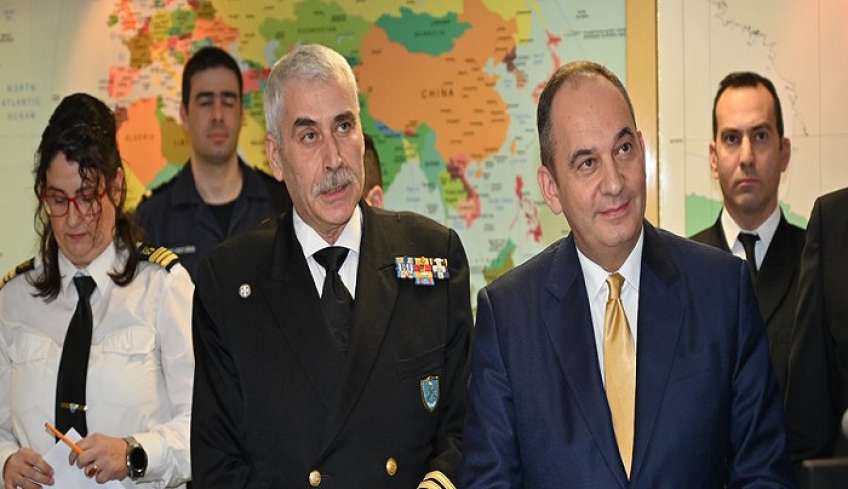 Ευχές για το νέο έτος από τον Γ. Πλακιωτάκη σε ναυτικούς και σε λιμενικούς εν πλω