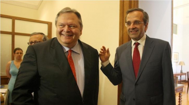 Συμφωνία Σαμαρά – Βενιζέλου: Καταργείται το 25ευρώ, ακριβαίνουν καπνοί και τσιγάρα
