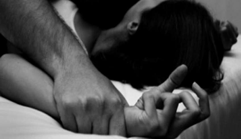 Εξάρχεια: «Βοήθεια, με βιάζουν» - Η περιγραφή 35χρονου που έσωσε τη δημοσιογράφο από βιασμό