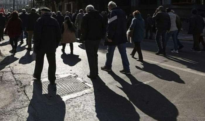 Συντάξεις: Τρία πακέτα με αναδρομικά σε 450.000 δικαιούχους συνταξιούχους