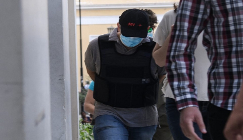Δίκη «ψευτογιατρού»: Σοκάρει η κατάθεση της μητέρας της 14χρονης – «Ήθελε να δει το παιδί μας να αργοπεθαίνει»