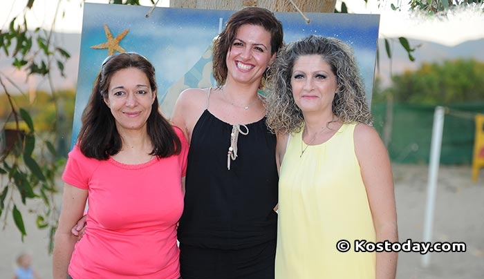 "Παιδικά χαμόγελα" στην καλοκαιρινή γιορτή του Βρεφονηπιακού της Ιερού Λόχου στο "Μύλο" (Φωτό)