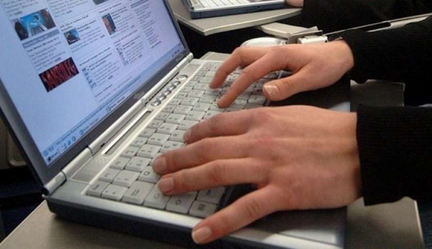 Ταλαιπωρίας το... ανάγνωσμα για εκπαιδευτικό της Ρόδου που επιχείρησε να αγοράσει υπολογιστή από αλυσίδα ηλεκτρικών ειδών