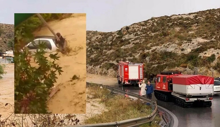 Συγκλονιστική διάσωση στην Κρήτη: Σκαρφάλωσε σε στύλο της ΔΕΗ για να σωθεί από τον χείμαρρο (vid)