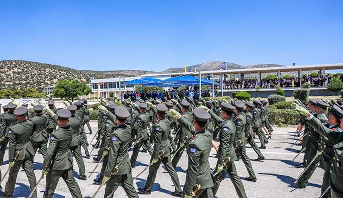 Στρατιωτικές σχολές: Αλλάζουν οι συντελεστές της Ελάχιστης Βάσης Εισαγωγής στις Πανελλήνιες 2027