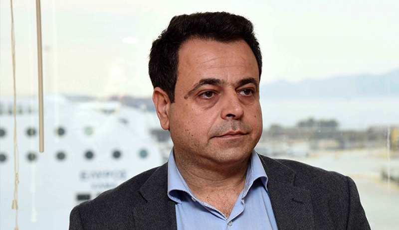Στο χαρτοφυλάκιο Σαντορινιού η ακτοπλοΐα και η ναυτική εργασία