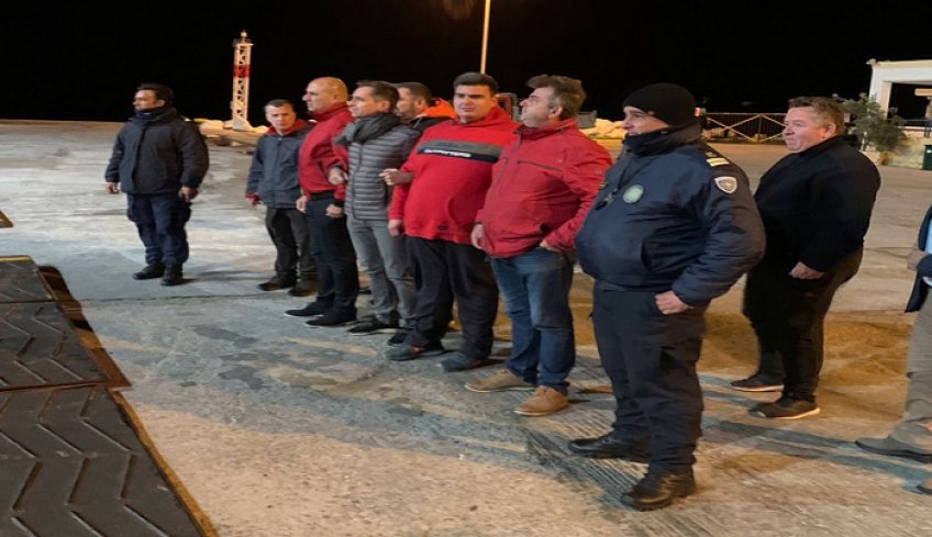 Ο Δήμαρχος και κάτοικοι εμπόδισαν την αποβίβαση προσφύγων και μεταναστών στη Λέρο