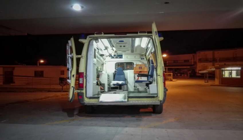 «Θρίλερ» στην Κρήτη: Γυναίκα βρέθηκε σε λίμνη αίματος, είχε εισπνεύσει μεγάλη ποσότητα καπνού αλλά δεν υπήρχε φωτιά