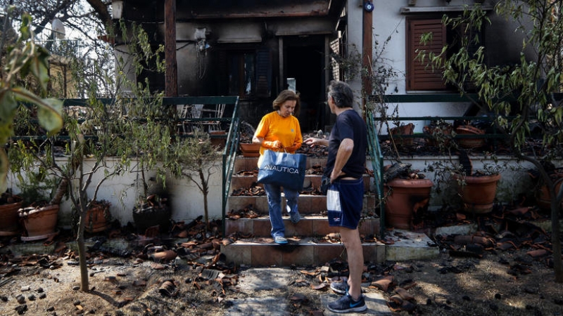 Μήνυση συγγενών θυμάτων κατά Ψινάκη, Δούρου, Καπάκη για την πυρκαγιά
