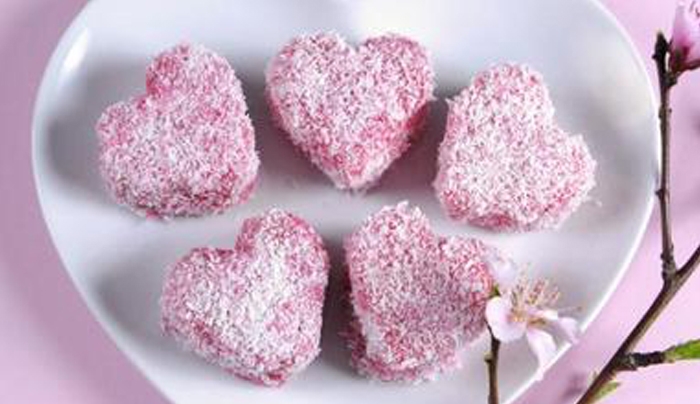 Lamingtons. Τα τετράγωνα ατομικά κεκάκια
