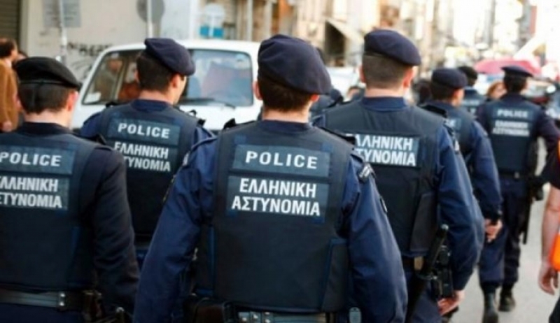 "Δώρο" Τόσκα στους αστυνομικούς - Θα υπηρετούν στον τόπο καταγωγής τους