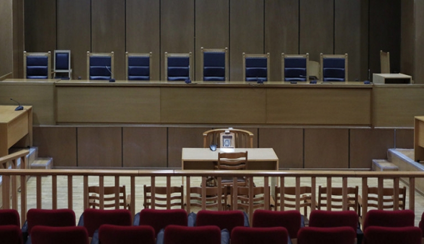 Κλείνουν για 2 εβδομάδες τα δικαστήρια -Σταματούν οι πλειστηριασμοί