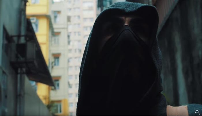 Το τραγούδι που θα ακούσεις απόψε είναι του "Alan Walker" το "Sing me to Sleep"!