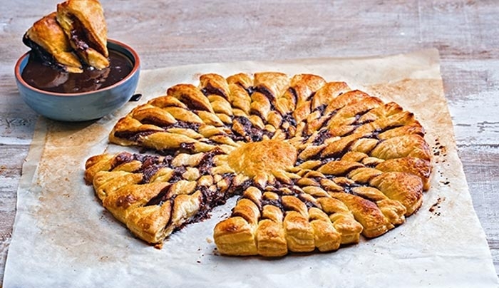 Σφολιατίνια Ήλιος με merenda και nutella