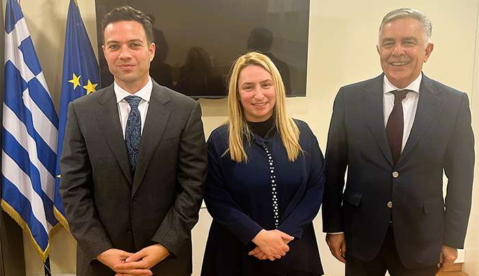 Συνάντηση του Βασίλη Α. Υψηλάντη με τη Γενική Γραμματέα Δημόσιας Περιουσίας Αντιγόνη Γιαννακάκη: «Καταργείται το «τέλος εξομάλυνσης» για τις παραλίες»